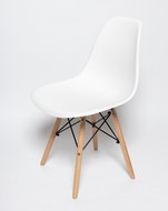  Eames